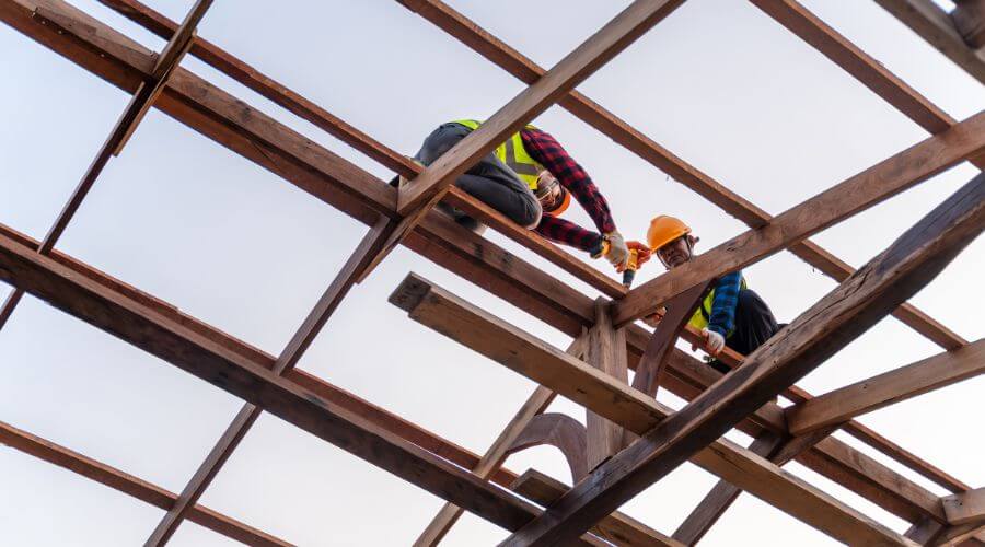 Professional gutter cleaning services in Astatula, FL